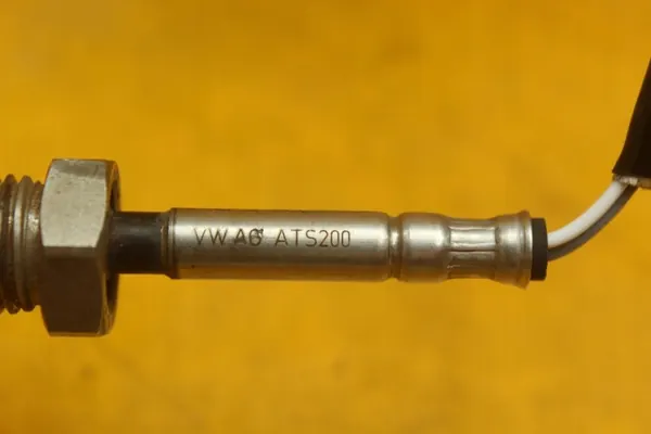 Sensor de Temperatura de Escape VW Touran 1.6 TDI image 6
