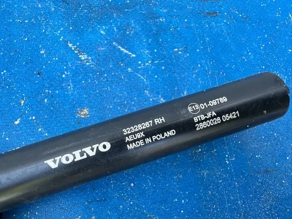 VOLVO XC60 II 2018- Headlight Washer 32418737 image 3