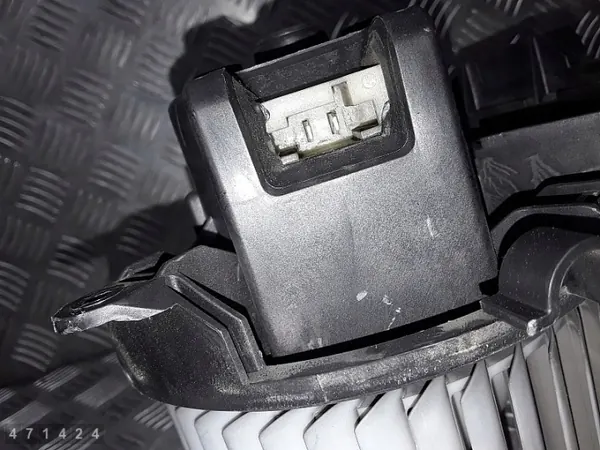 Opel Corsa Heizungsgebläse OEM 5d3330100 image 5
