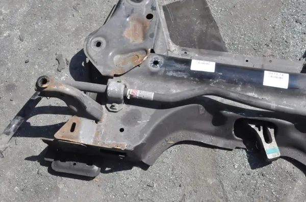 Citroen C4 III 1.2 Trenó Suspensão OEM 392124 image 3
