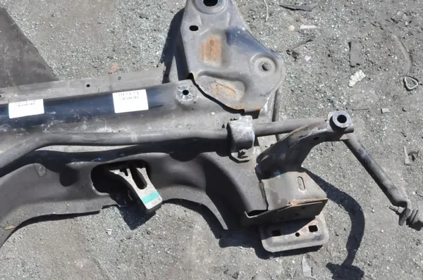 Citroen C4 III 1.2 Trenó Suspensão OEM 392124 image 5