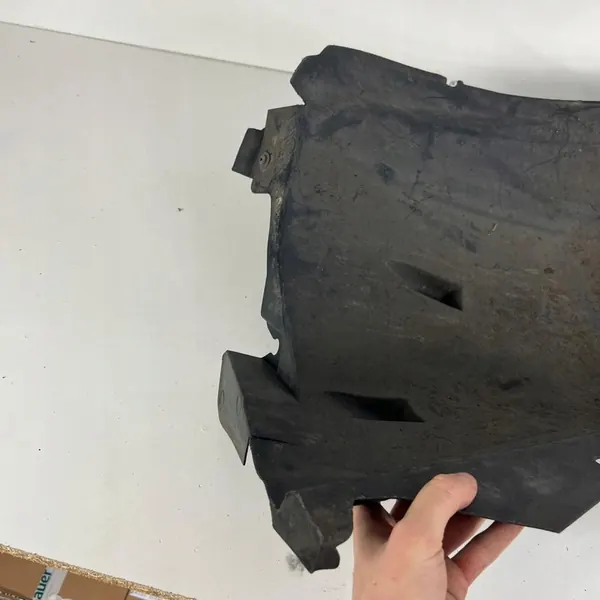 Front Left Wheel Arch Renault Captur I 1 OE 638453895R image 5