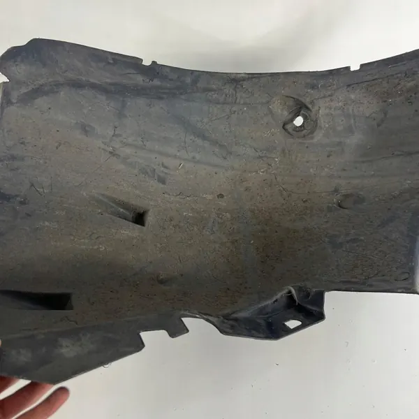 Front Left Wheel Arch Renault Captur I 1 OE 638453895R image 6