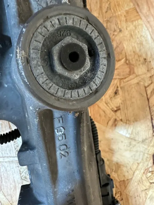 Audi Q7 Q5 80A hehkutulppa OEM 4M1423055AM image 4