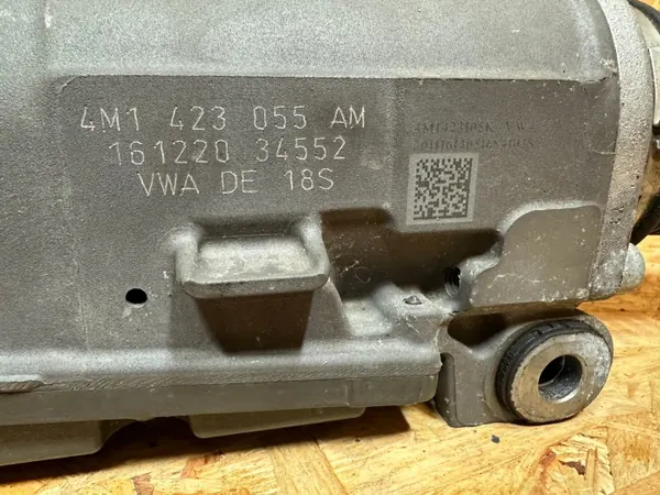 Audi Q7 Q5 80A hehkutulppa OEM 4M1423055AM image 7