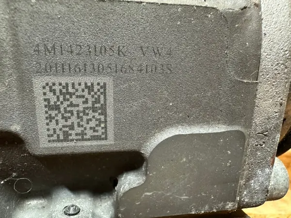 Audi Q7 Q5 80A hehkutulppa OEM 4M1423055AM image 8