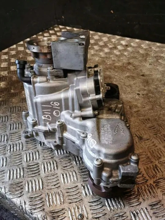 Jakolaatikko OEM DW937K780AE Jaguar XF 2015 image 2