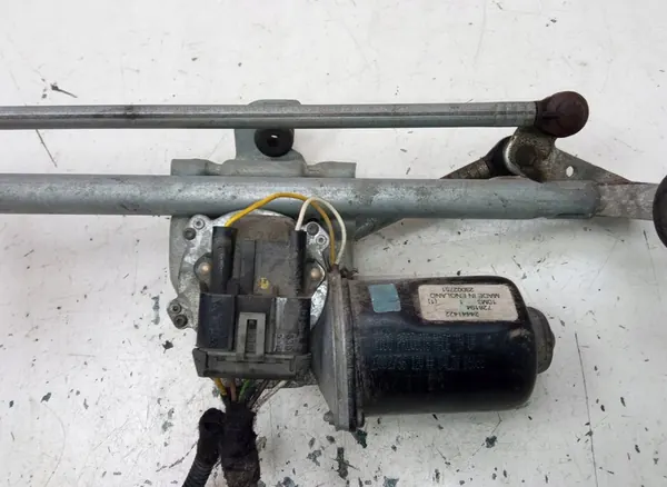 Scheibenwischermotor + Getriebe (Vorne) Opel Corsa image 5