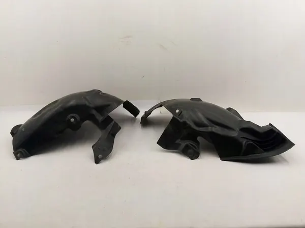 Renault Megane III 2011 Etu Oikea Lokasuoja 638428815R image 4