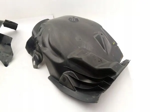 Renault Megane III 2011 Etu Oikea Lokasuoja 638428815R image 6