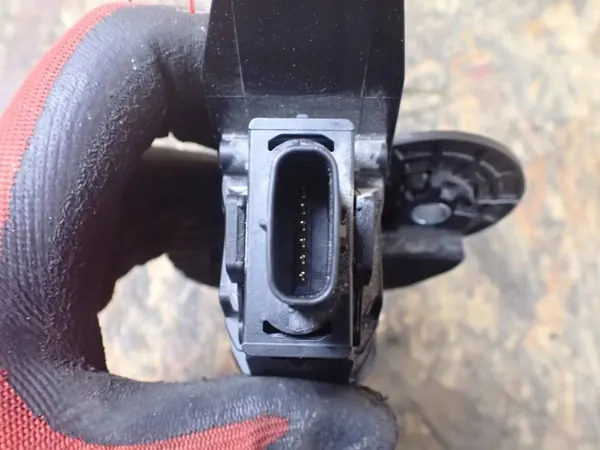 Pédale d'accélérateur Isuzu D-Max OEM 8983793050 - Occasion image 5