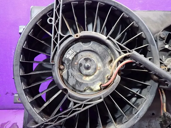 VW Transporter T4 2.5 TDI Kylarrubrik OEM 701121207B image 3