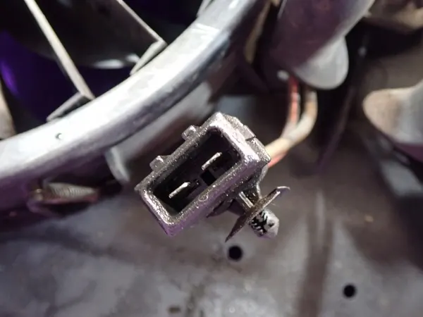 VW Transporter T4 2.5 TDI Kylarrubrik OEM 701121207B image 4