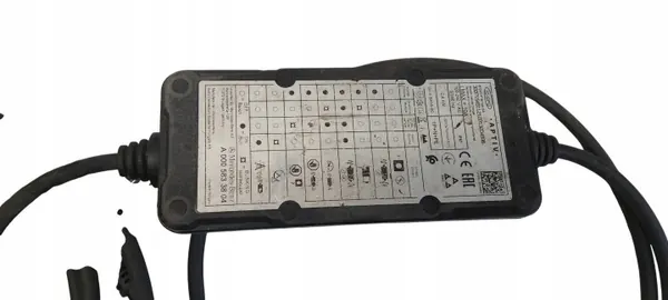 Cable cargador Mercedes GLC Plug-in OEM A0005833804 image 4