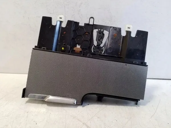 Volvo Aschenbecher-Panel OEM 32275470 - Gebraucht image 5