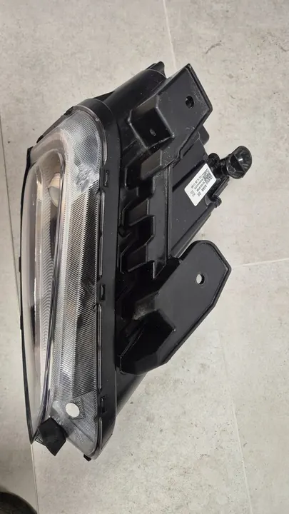 Faros Derecho Hyundai Kona 17 - Full LED image 2