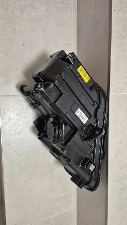 Faros Derecho Hyundai Kona 17 - Full LED image 4