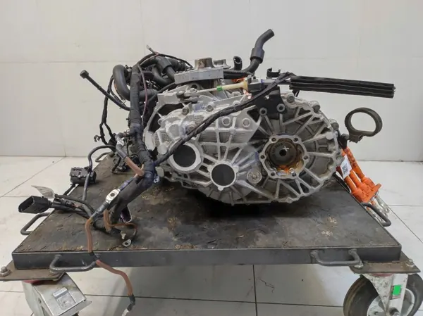 Motor eléctrico completo usado OEM EAG 12e010001B EAGA image 4