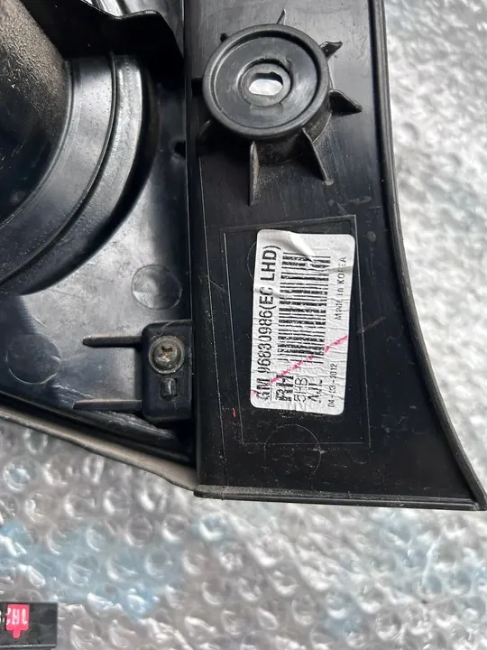 Luz trasera derecha Chevrolet AVEO T300 image 3