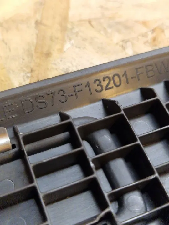 Protetor de soleira porta esquerda Ford Mondeo MK V DS73F13201FB image 4