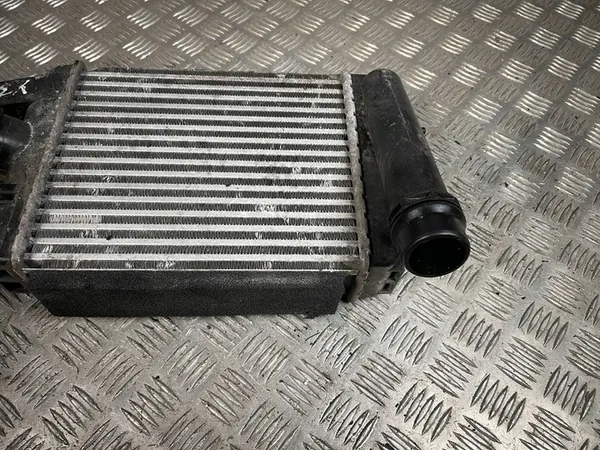 Nissan OE 144613ZU0B Radiatore di raffreddamento motore image 10