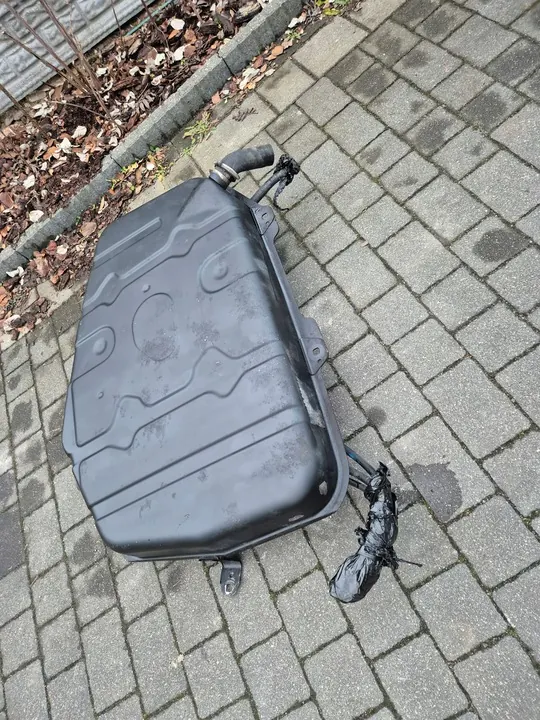 Réservoir de carburant Mercedes A-Class W168 1997-2004 image 8