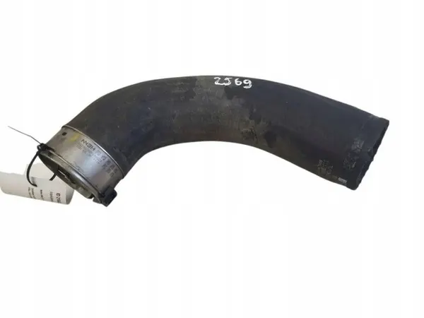 Volvon Intercooler-putki OEM 31370044 V40 2.0L Dieselille image 2