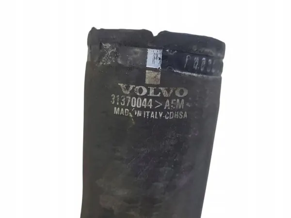 Volvon Intercooler-putki OEM 31370044 V40 2.0L Dieselille image 3