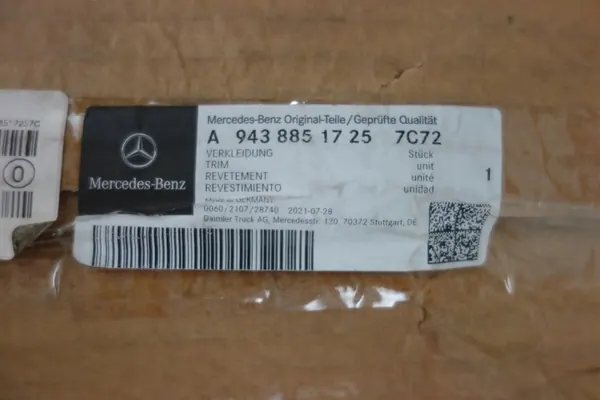 Spoiler de parachoques derecho Mercedes Actros MP3 OEM 9438851725 image 6