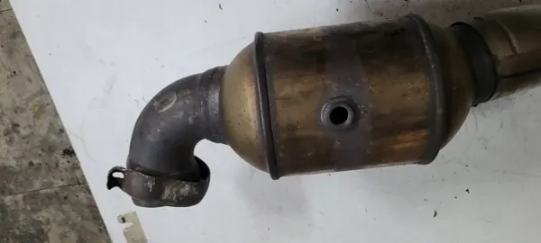 Catalyseur DPF d'occasion OEM A1764900314 Mercedes image 10