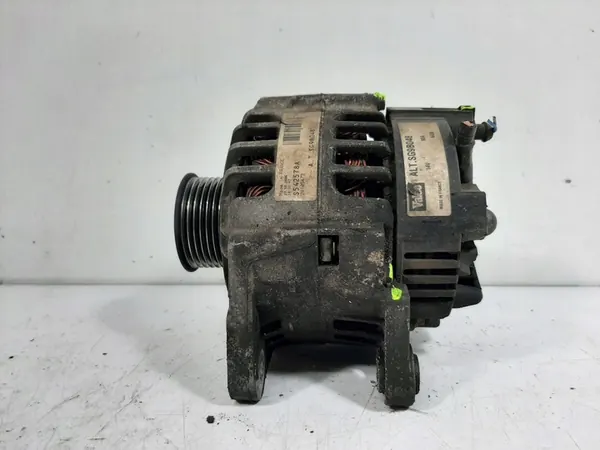 VW POLO 9N 1.2 12V Alternator Valeo SG9B048 image 2