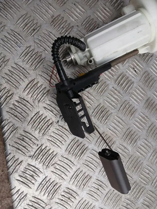 BMW Bränslenivåsensor OEM 6764072 5-serie image 5