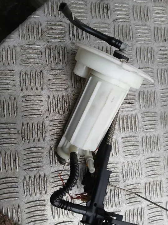 BMW Bränslenivåsensor OEM 6764072 5-serie image 7