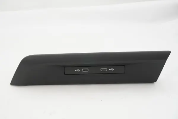 Tomada USB OEM 5NA035700 para VW Golf VIII image 2