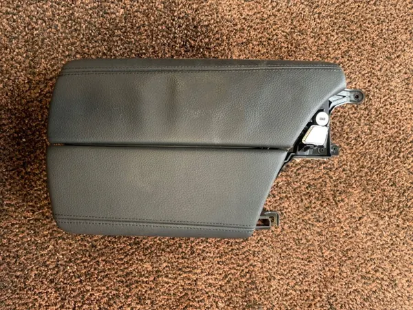 Apoio de braço consola central BMW 5 F10 F11 OEM 9216890 image 2