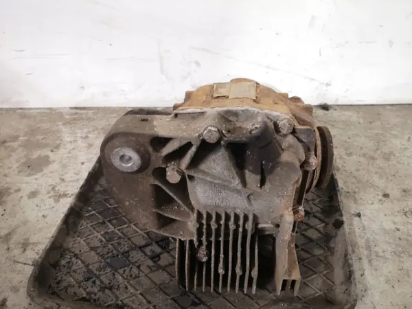 BMW Bakaxel differential OEM 7527096 för 5-serien image 4