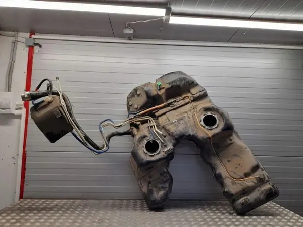 Tanque Porsche Cayenne OEM 7P0201021N - Traseiro image 2
