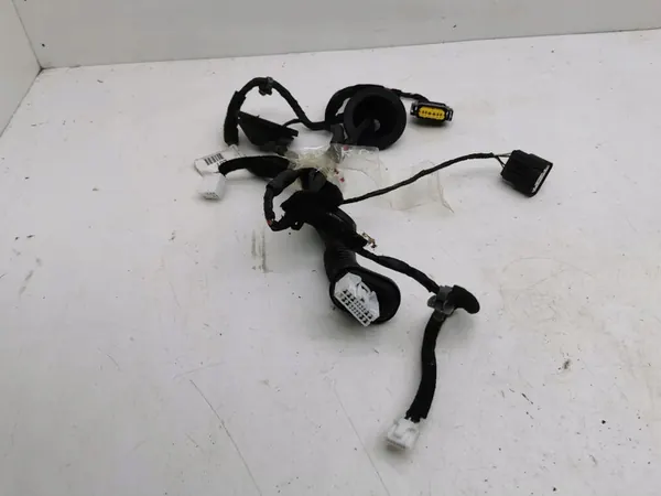 Hyundai i40 2013 Vasemman oven johdotus OEM image 5