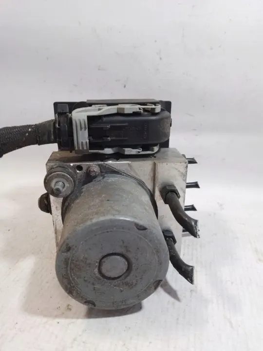Pompe de frein ABS Audi OEM 4F0910517E - Occasion image 5