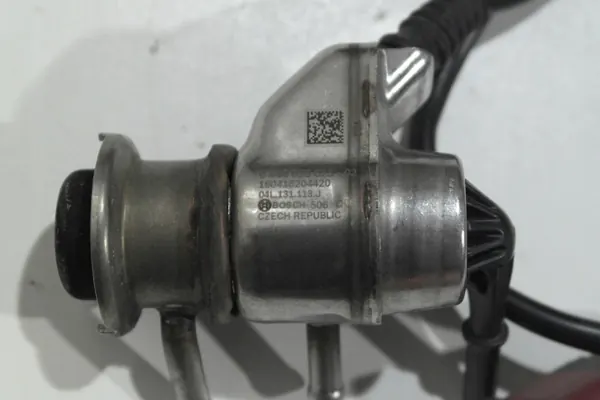 Inyector AdBlue Audi 2.0 TDI OEM 04L131113J image 3