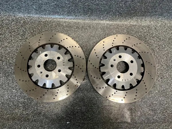 Fram bromsskivor OEM 8J0615301K för Audi TT RS image 2