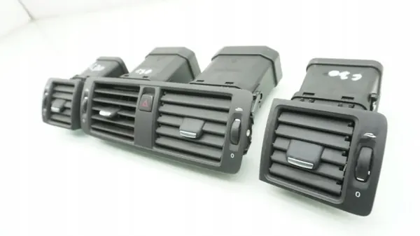 Grelha admissão ar Volvo C30 OEM 39863758 image 3