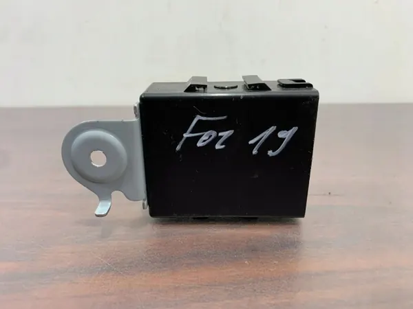 Módulo sin llave Subaru Forester OEM CWTD1G049 image 3