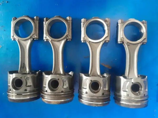 Pistón OEM 9677840380 para Peugeot 508 I 2.0 HDI image 2