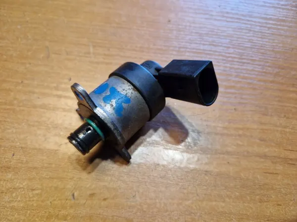 Einspritzpumpenventil Bosch OEM 0928400498 image 2