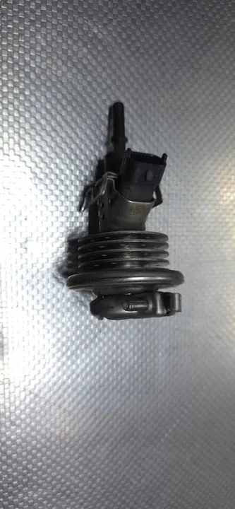 INJECTEUR ADBLUE AUDI A6 C7 A7 A8 Q5 OE 4H0131113A image 3