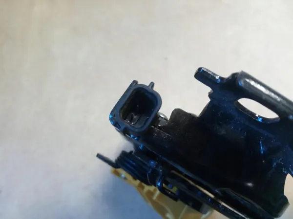 Fecho do capô OEM 65601-6UN0A para Nissan Qashqai II image 3