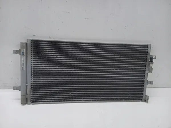 Condenseur climatisation Audi A4 B8 d'occasion OEM 940453 image 2