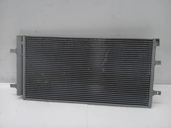 Condenseur climatisation Audi A4 B8 d'occasion OEM 940453 image 3