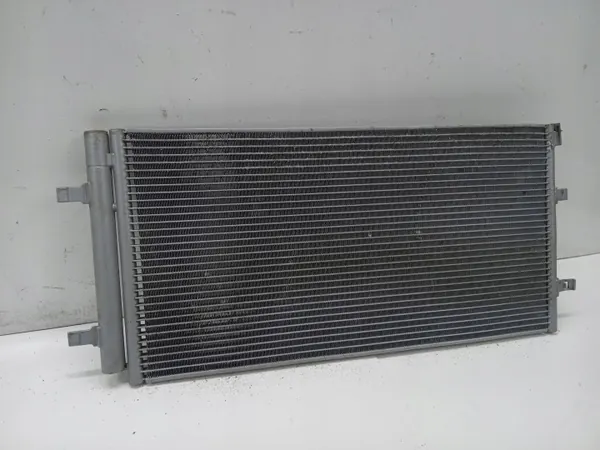 Condenseur climatisation Audi A4 B8 d'occasion OEM 940453 image 4